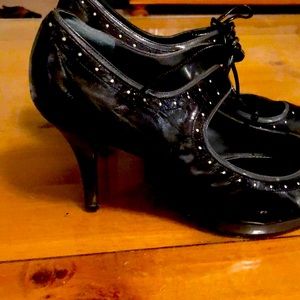 Black tie 13/4” heel leather black and gray